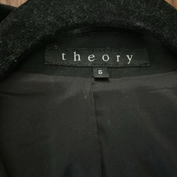 The blazer size 6 - Picture 8 of 11